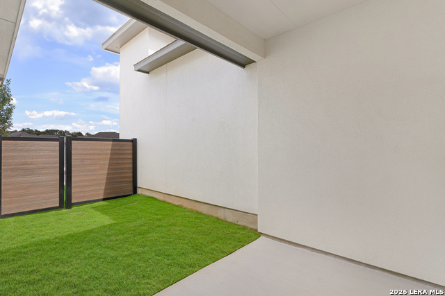 Image 35 of 42 For 3523 N. Loop 1604 East  2002