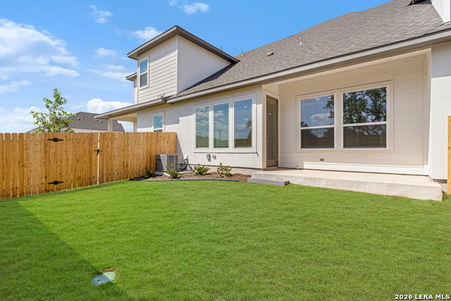 Image 17 of 31 For 3523 N. Loop 1604 East  201