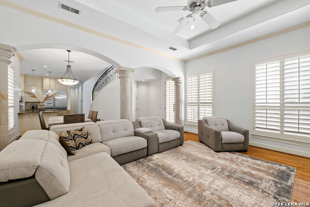 Image 34 of 50 For 6 Chelsea Way