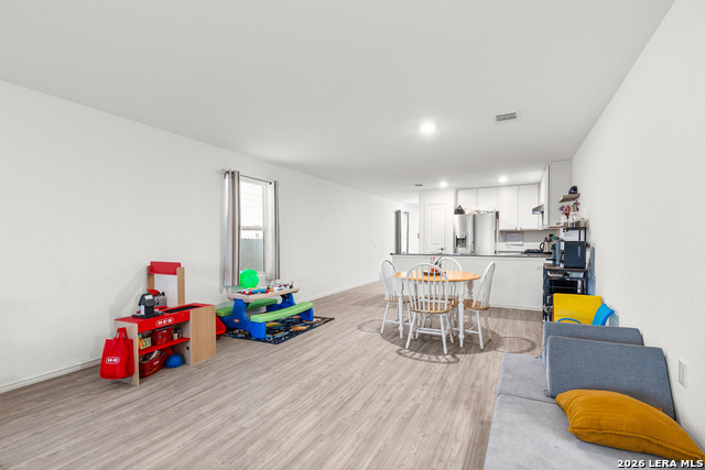 Image 10 of 27 For 4534 Martin Way