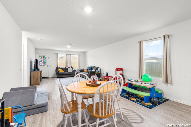 Image 8 of 27 For 4534 Martin Way