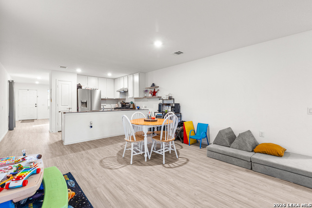 Image 9 of 27 For 4534 Martin Way