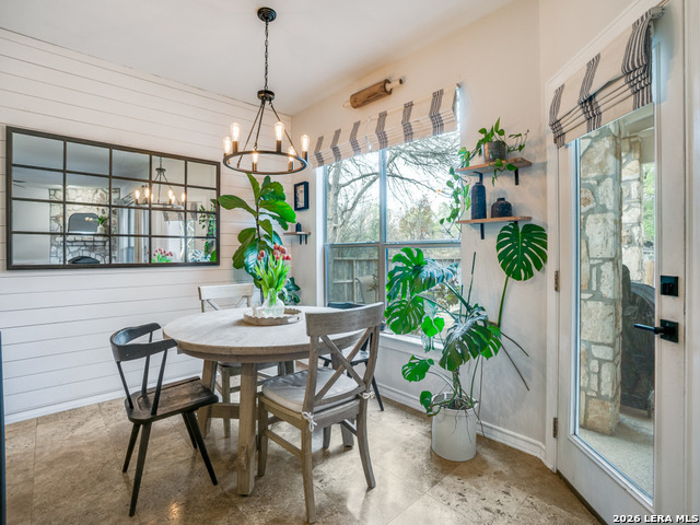 Image 11 of 34 For 41 Inwood Heights Dr. N