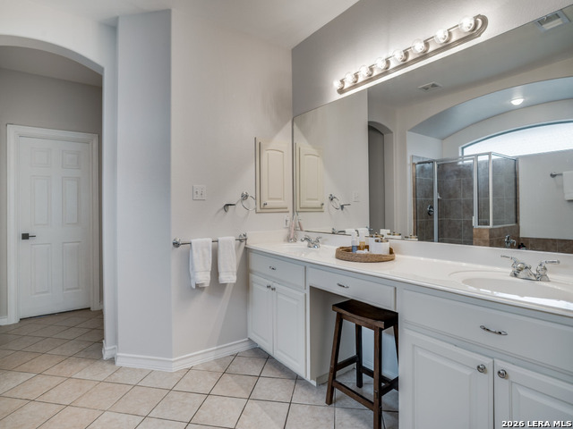 Image 17 of 34 For 41 Inwood Heights Dr. N