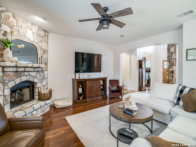 Image 6 of 34 For 41 Inwood Heights Dr. N