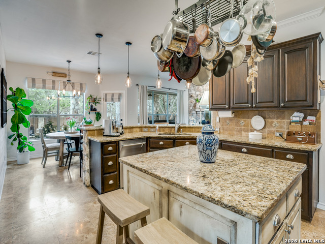 Image 7 of 34 For 41 Inwood Heights Dr. N