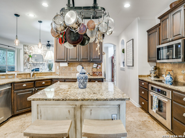 Image 8 of 34 For 41 Inwood Heights Dr. N