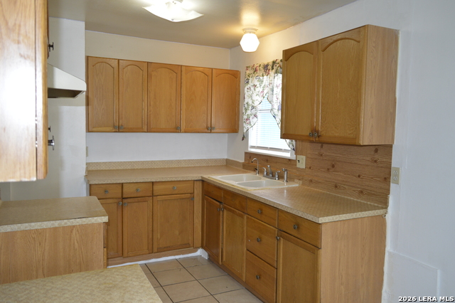 Image 12 of 27 For 2823 Tillie  