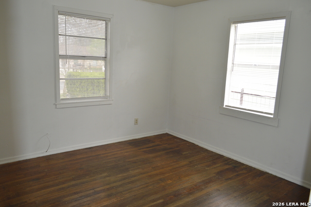 Image 15 of 27 For 2823 Tillie  