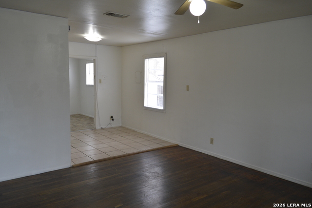 Image 8 of 27 For 2823 Tillie  