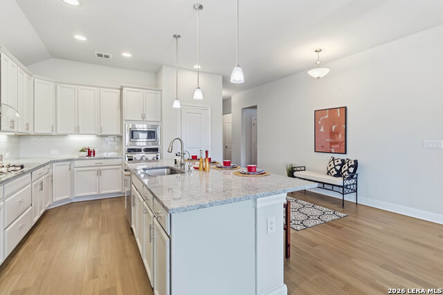 Listing photo id 8 for 8311 Merchants Ldg