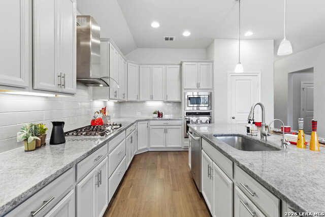 Listing photo id 2 for 8311 Merchants Ldg