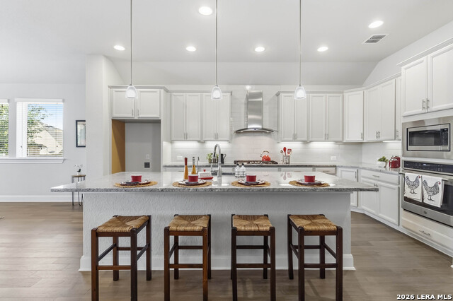 Listing photo id 5 for 8311 Merchants Ldg