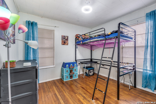 Image 17 of 26 For 914 6th  