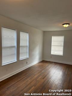 Image 4 of 9 For 519 Walton  