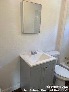 Image 7 of 9 For 519 Walton  