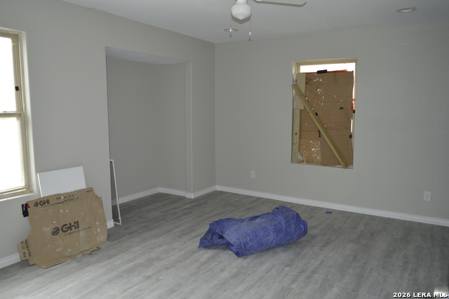 Image 11 of 19 For 23030 Grand  