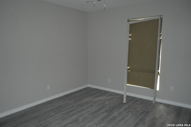 Image 13 of 19 For 23030 Grand  