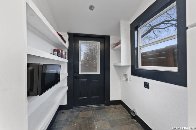 Image 10 of 25 For 139 Highland E