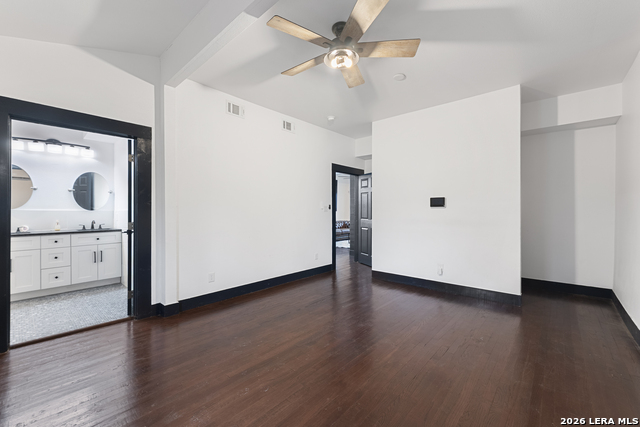 Image 12 of 25 For 139 Highland E