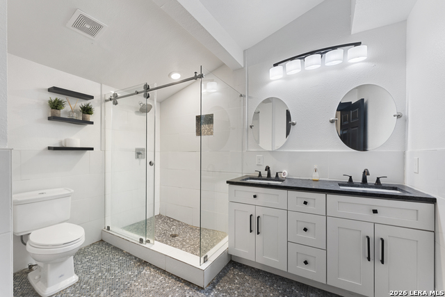 Image 19 of 25 For 139 Highland E