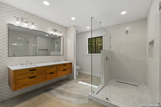 Image 15 of 29 For 501 Thelma Dr