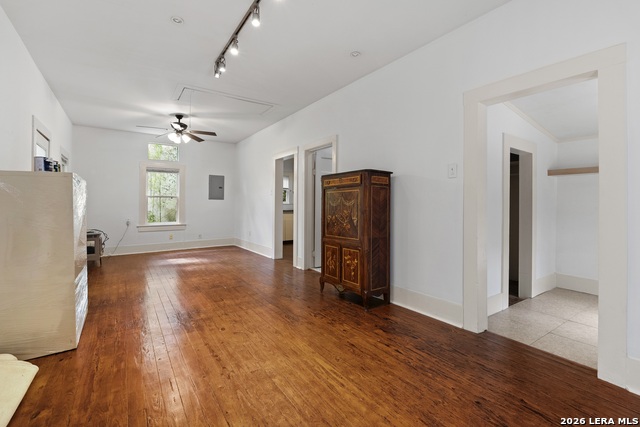 Image 29 of 29 For 501 Thelma Dr