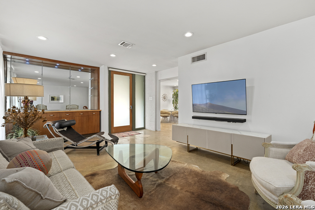 Image 6 of 29 For 501 Thelma Dr