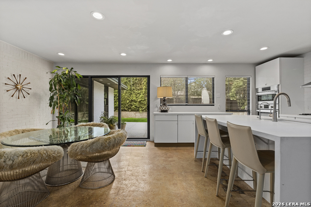 Image 7 of 29 For 501 Thelma Dr