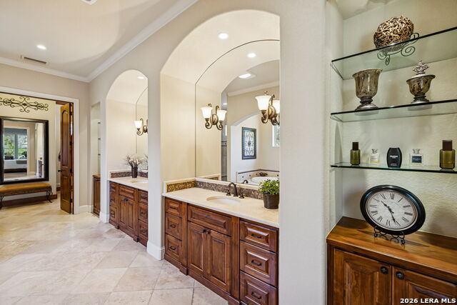 Image 21 of 37 For 358 Mariposa Loop