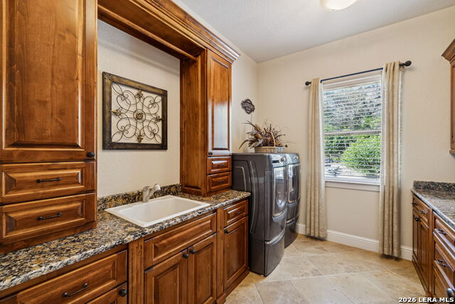 Image 28 of 37 For 358 Mariposa Loop