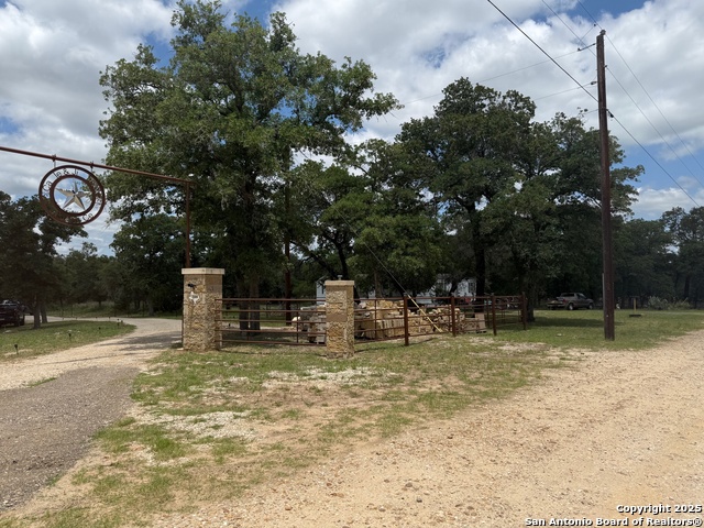 Details for 108 Deep Woods, Seguin, TX 78155