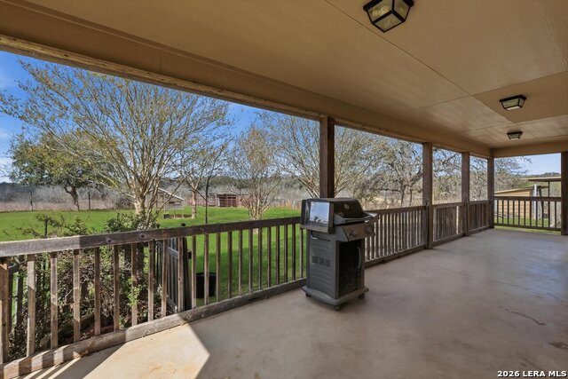 Image 29 of 88 For 370 Alberts Ln