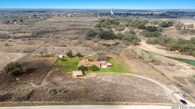 Image 3 of 88 For 370 Alberts Ln