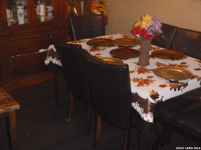 Listing photo id 13 for 2820 County Road 1129