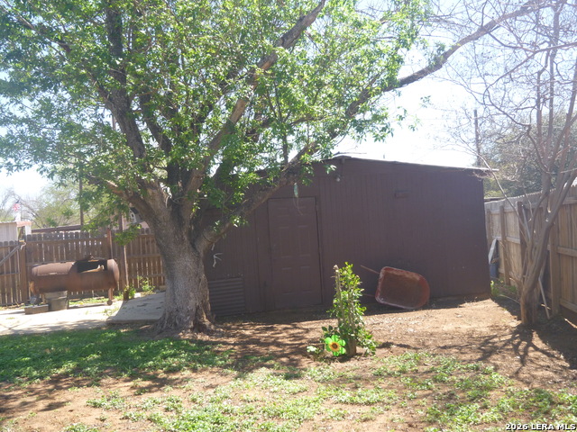 Listing photo id 17 for 2820 County Road 1129