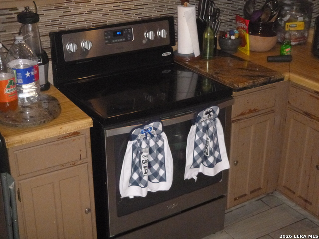 Listing photo id 3 for 2820 County Road 1129