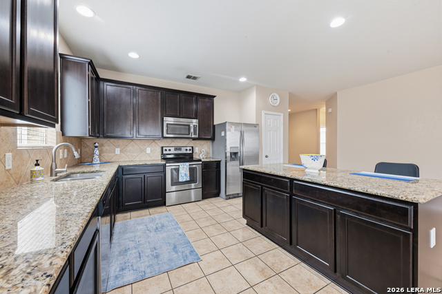 Image 3 of 37 For 7410 Derby Vista