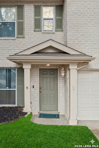 Image 4 of 45 For 10310 Springwood