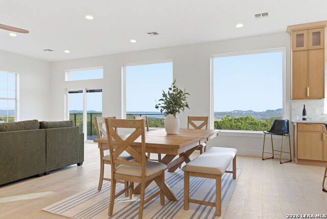 Image 12 of 42 For 3140 Westview Dr