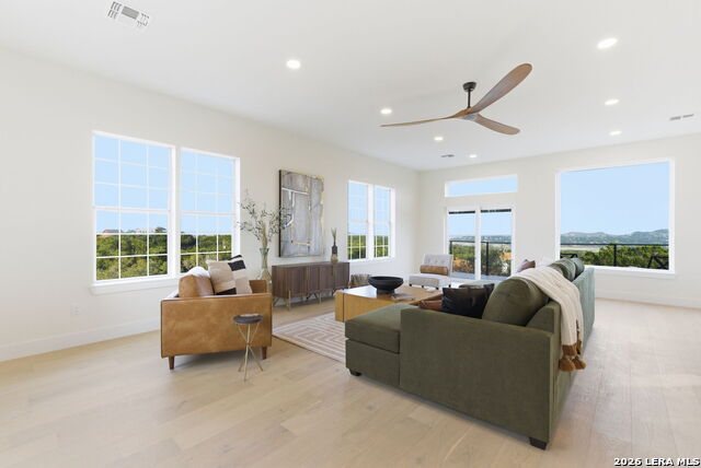 Image 13 of 42 For 3140 Westview Dr