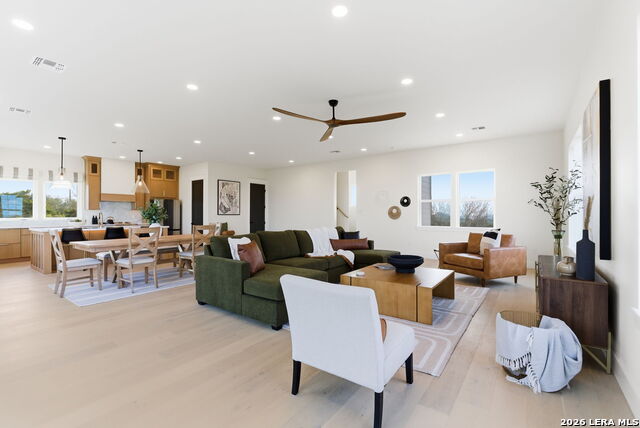 Image 14 of 42 For 3140 Westview Dr