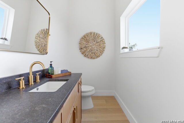 Image 16 of 42 For 3140 Westview Dr