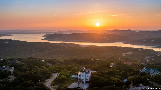 Image 2 of 42 For 3140 Westview Dr