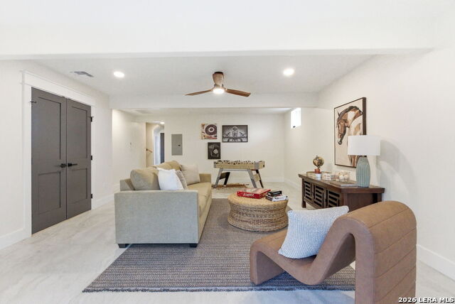 Image 36 of 42 For 3140 Westview Dr