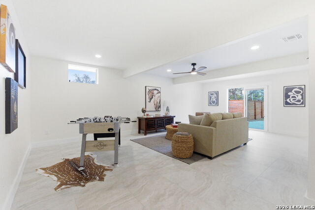 Image 38 of 42 For 3140 Westview Dr