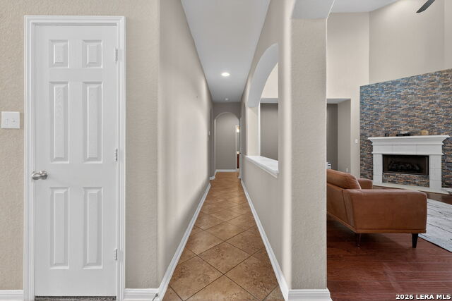 Image 23 of 50 For 11715 Fabiana