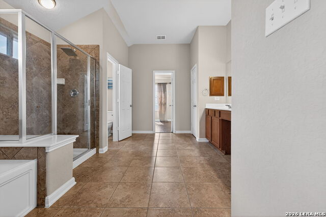 Image 28 of 50 For 11715 Fabiana