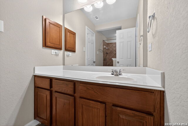 Image 38 of 50 For 11715 Fabiana