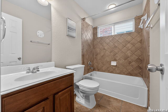 Image 44 of 50 For 11715 Fabiana